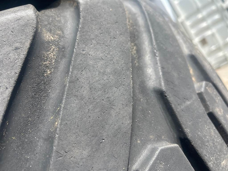 Schaeff SKL841-Altura 550/45-22.5-Tire/Reifen/Band - Rehvid ja veljed - Ehitusmasinad: pilt 2 Schaeff SKL841-Altura 550/45-22.5-Tire/Reifen/Band - Rehvid ja veljed - Ehitusmasinad: pilt 2