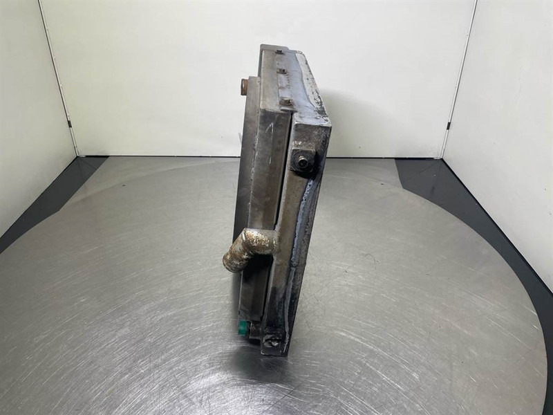 Schaeff SKL843-5010660860/5010663023-Cooler/Kühler/Koeler - Mootor - Ehitusmasinad: pilt 2 Schaeff SKL843-5010660860/5010663023-Cooler/Kühler/Koeler - Mootor - Ehitusmasinad: pilt 2