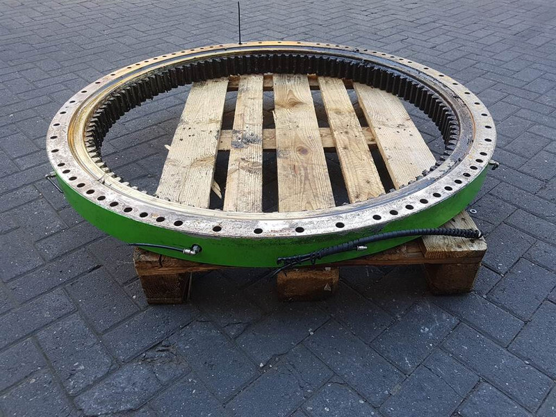 Sennebogen 127079 - 818 - Slewing ring/Drehring/Draaikrans - Raam/ Konstruktsioon: pilt 1 Sennebogen 127079 - 818 - Slewing ring/Drehring/Draaikrans - Raam/ Konstruktsioon: pilt 1