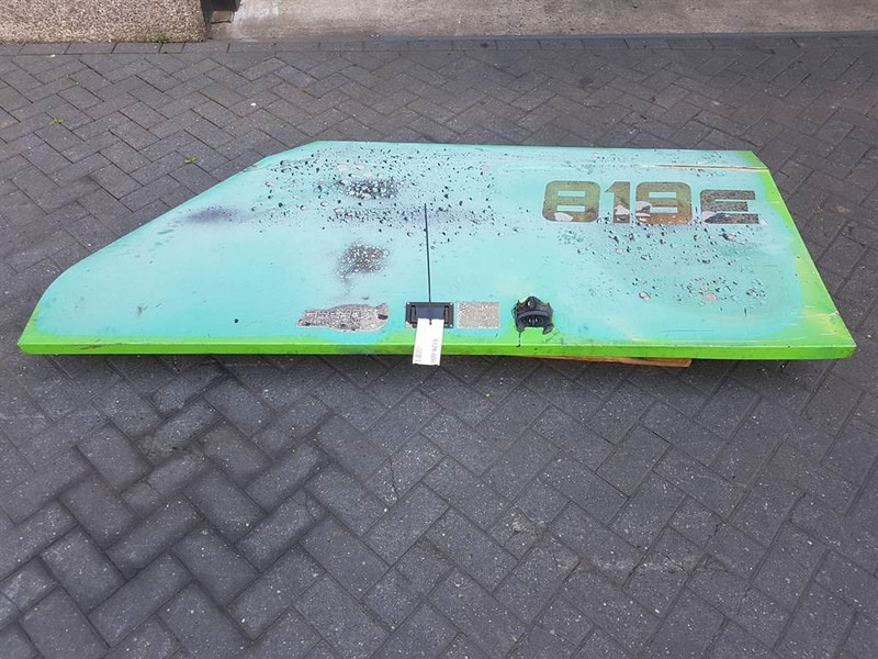 Sennebogen 818 - Engine hood/Motorhaube/Motorkap - Raam/ Konstruktsioon - Ehitusmasinad: pilt 3 Sennebogen 818 - Engine hood/Motorhaube/Motorkap - Raam/ Konstruktsioon - Ehitusmasinad: pilt 3