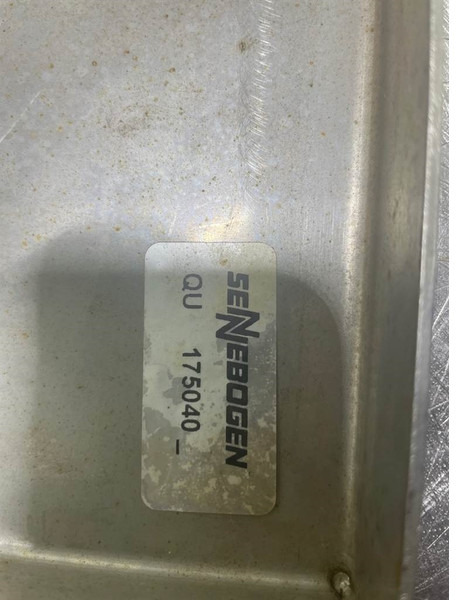 Sennebogen 835E-175040-Hood/Haube/Kap - Raam/ Konstruktsioon - Ehitusmasinad: pilt 5 Sennebogen 835E-175040-Hood/Haube/Kap - Raam/ Konstruktsioon - Ehitusmasinad: pilt 5