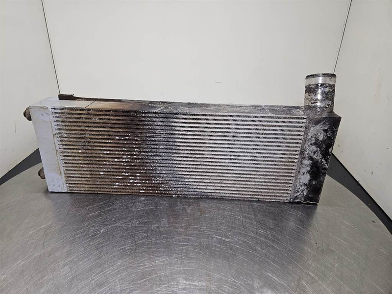 Sennebogen 835E - Intercooler/Ladeluftkühler/Luchtkoeler - Mootor - Ehitusmasinad: pilt 3 Sennebogen 835E - Intercooler/Ladeluftkühler/Luchtkoeler - Mootor - Ehitusmasinad: pilt 3