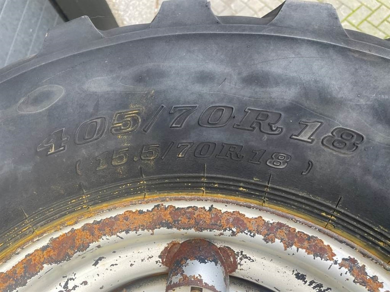 Terex AL80-Dunlop 405/70R18 (15.5/70R18)-Tire/Reifen - Rehvid ja veljed - Ehitusmasinad: pilt 4 Terex AL80-Dunlop 405/70R18 (15.5/70R18)-Tire/Reifen - Rehvid ja veljed - Ehitusmasinad: pilt 4