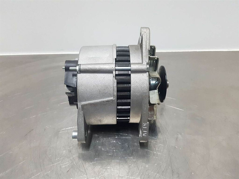 Terex Schaeff SKL843-14V 65A-Alternator/Lichtmaschine/Dynamo - Mootor - Ehitusmasinad: pilt 3 Terex Schaeff SKL843-14V 65A-Alternator/Lichtmaschine/Dynamo - Mootor - Ehitusmasinad: pilt 3