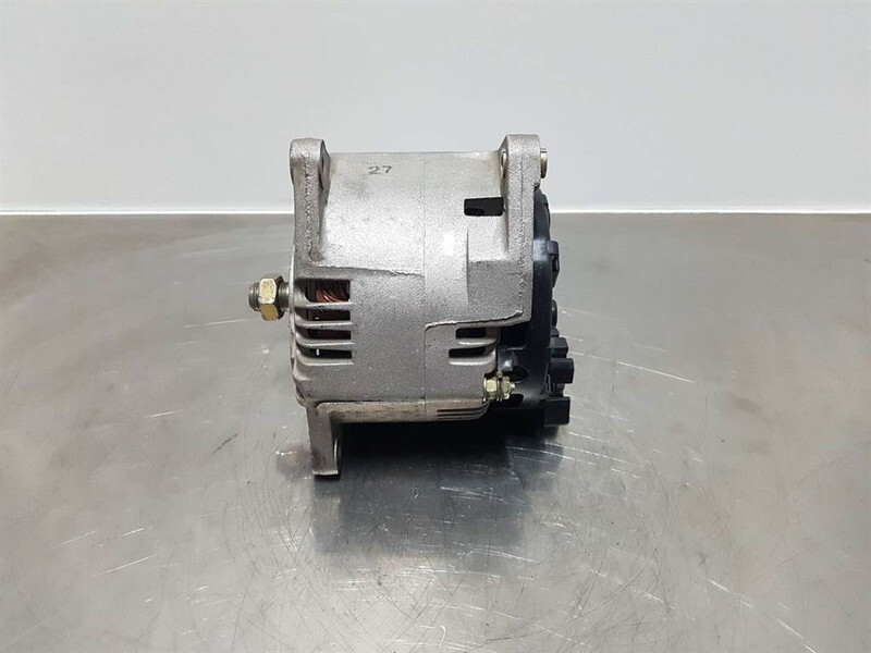 Terex Schaeff SKL873-28V 75A-Alternator/Lichtmaschine/Dynamo - Mootor - Ehitusmasinad: pilt 3 Terex Schaeff SKL873-28V 75A-Alternator/Lichtmaschine/Dynamo - Mootor - Ehitusmasinad: pilt 3