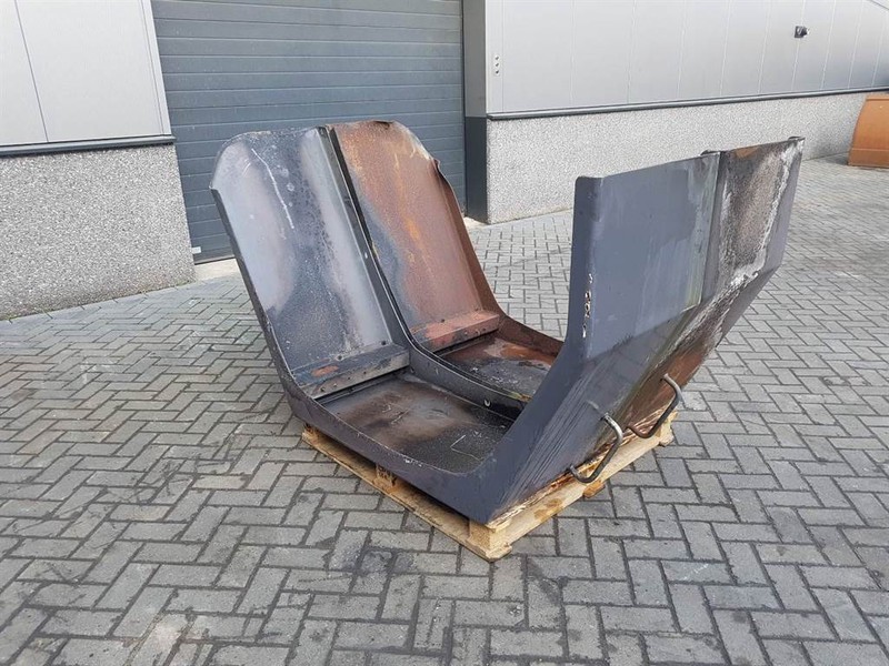 Terex TL260-0457006030-Mud guard/Kotfluegel/Spatbord - Poritiib - Ehitusmasinad: pilt 3 Terex TL260-0457006030-Mud guard/Kotfluegel/Spatbord - Poritiib - Ehitusmasinad: pilt 3