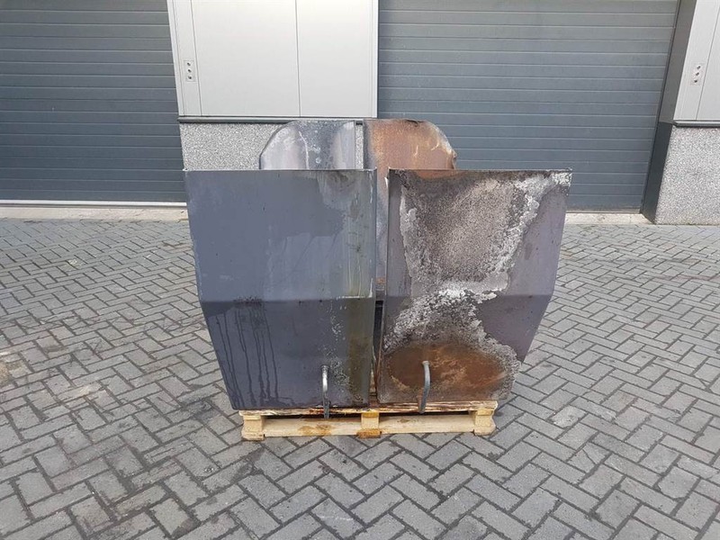 Terex TL260-0457006031-Mud guard/Kotfluegel/Spatbord - Poritiib - Ehitusmasinad: pilt 2 Terex TL260-0457006031-Mud guard/Kotfluegel/Spatbord - Poritiib - Ehitusmasinad: pilt 2