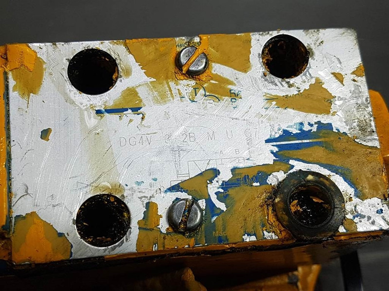 Vickers DG4V32BMUG760 - Valve/Ventile/Ventiel - Hüdraulika - Ehitusmasinad: pilt 3 Vickers DG4V32BMUG760 - Valve/Ventile/Ventiel - Hüdraulika - Ehitusmasinad: pilt 3