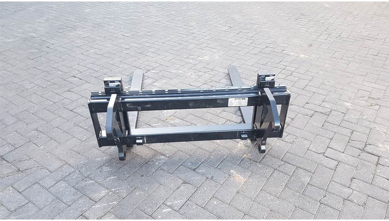 Volvo L30/L35-2,5T-Forks/Palletgabeln/Palletvorken - Kahvlid - Ehitusmasinad: pilt 5 Volvo L30/L35-2,5T-Forks/Palletgabeln/Palletvorken - Kahvlid - Ehitusmasinad: pilt 5