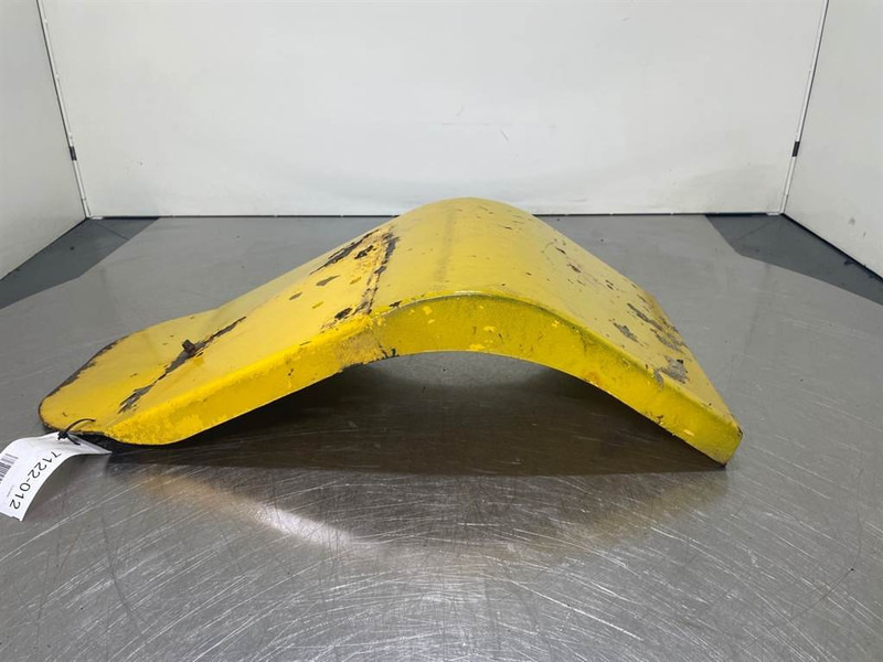 Volvo L30D-ZM2814134-Mud guard/Kotfluegel/Spatbord - Raam/ Konstruktsioon - Ehitusmasinad: pilt 2 Volvo L30D-ZM2814134-Mud guard/Kotfluegel/Spatbord - Raam/ Konstruktsioon - Ehitusmasinad: pilt 2