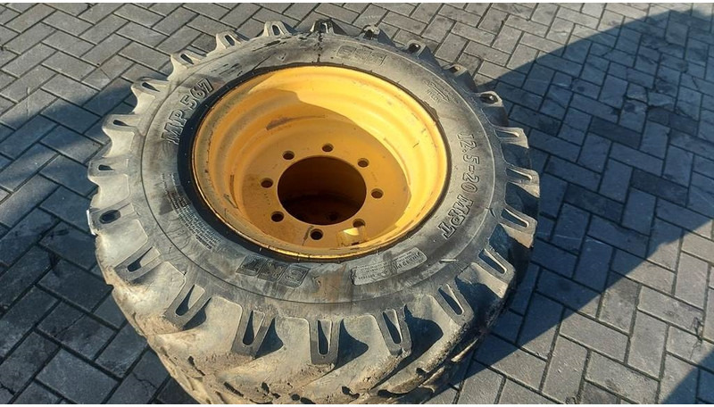 Volvo L30G-BKT 12.5-20-Tire/Reifen/Band - Rehvid ja veljed - Ehitusmasinad: pilt 3 Volvo L30G-BKT 12.5-20-Tire/Reifen/Band - Rehvid ja veljed - Ehitusmasinad: pilt 3