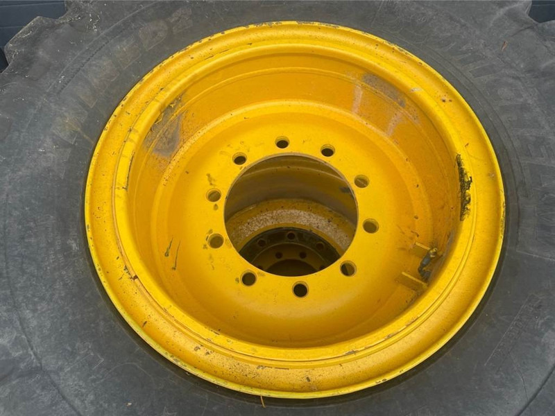 Volvo L50G-Michelin 17.5R25-Tire/Reifen/Band - Rehvid ja veljed - Ehitusmasinad: pilt 5 Volvo L50G-Michelin 17.5R25-Tire/Reifen/Band - Rehvid ja veljed - Ehitusmasinad: pilt 5