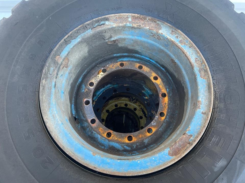 Werklust WG18B-Michelin 20.5R25-Tire/Reifen/Band - Rehvid ja veljed - Ehitusmasinad: pilt 3 Werklust WG18B-Michelin 20.5R25-Tire/Reifen/Band - Rehvid ja veljed - Ehitusmasinad: pilt 3