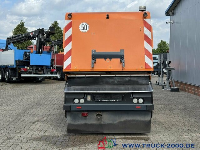 Bucher City Cat 5006 3Besen Sweeper 4 Radlenkung - Tänavapühkimismasin: pilt 3 Bucher City Cat 5006 3Besen Sweeper 4 Radlenkung - Tänavapühkimismasin: pilt 3