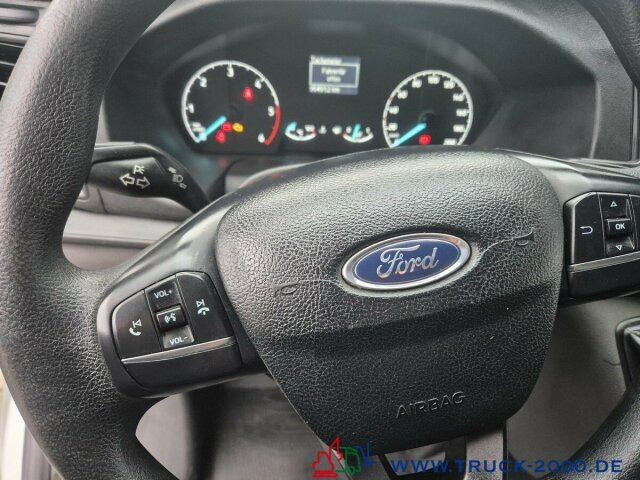 Ford Transit Custom 2.0 TDCi EURO 6 DAB Nur 95 TKM - Väike kaubik: pilt 4 Ford Transit Custom 2.0 TDCi EURO 6 DAB Nur 95 TKM - Väike kaubik: pilt 4