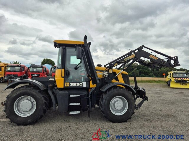 JCB Fastrac HMV 3230 2 Zapfwellen + Frontheber Stoll - Traktor: pilt 5 JCB Fastrac HMV 3230 2 Zapfwellen + Frontheber Stoll - Traktor: pilt 5