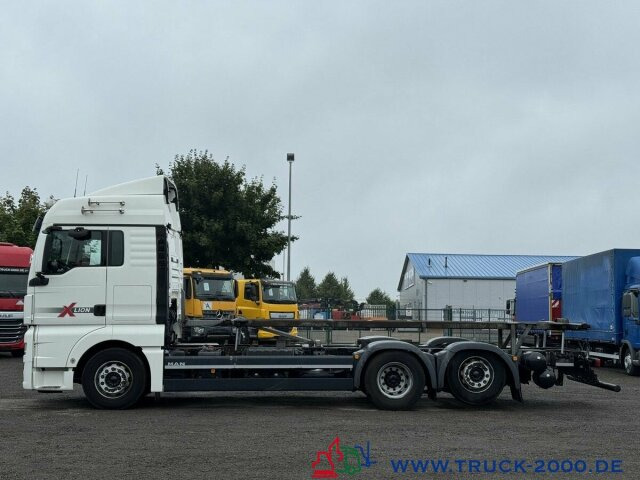 MAN TGX 26.500 XLX Haus Bett hydr Hub Multi Wechsler - Konteinerveduk/ Tõstukiga veoauto: pilt 4 MAN TGX 26.500 XLX Haus Bett hydr Hub Multi Wechsler - Konteinerveduk/ Tõstukiga veoauto: pilt 4