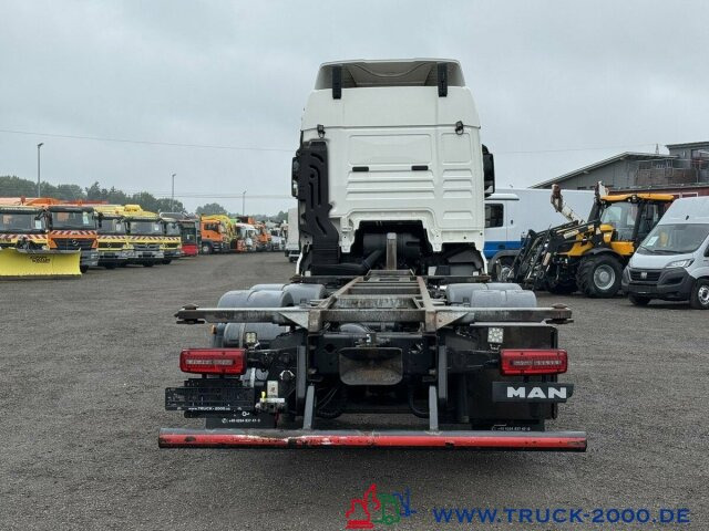 MAN TGX 26.500 XLX Haus Bett hydr Hub Multi Wechsler - Konteinerveduk/ Tõstukiga veoauto: pilt 2 MAN TGX 26.500 XLX Haus Bett hydr Hub Multi Wechsler - Konteinerveduk/ Tõstukiga veoauto: pilt 2