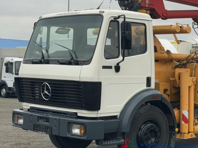 Mercedes-Benz 1722 Betonpumpe Schwing 23m 4 Mast Hallenmeister - Kraanaga veoauto: pilt 2 Mercedes-Benz 1722 Betonpumpe Schwing 23m 4 Mast Hallenmeister - Kraanaga veoauto: pilt 2