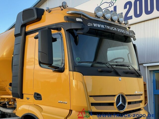 Mercedes-Benz Actros 2545 Silo 31m³ Getreide Staub Rieselgüter - Tsisternauto: pilt 2 Mercedes-Benz Actros 2545 Silo 31m³ Getreide Staub Rieselgüter - Tsisternauto: pilt 2