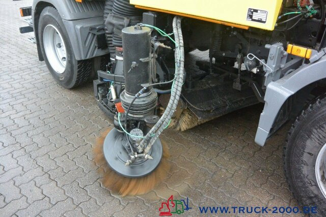 Mercedes-Benz Atego 1524 Faun Viajet 6 RL Besen rechts + links liising Mercedes-Benz Atego 1524 Faun Viajet 6 RL Besen rechts + links: pilt 15