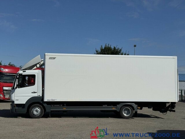 Mercedes-Benz Atego 818 Lang Koffer Ladebordwand BÄR 1.000kg - Tarbesõiduk furgoon: pilt 2 Mercedes-Benz Atego 818 Lang Koffer Ladebordwand BÄR 1.000kg - Tarbesõiduk furgoon: pilt 2