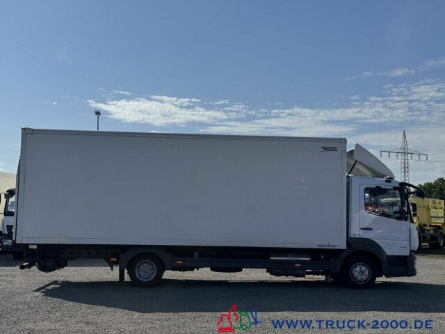 Mercedes-Benz Atego 818 Lang Koffer Ladebordwand BÄR 1.000kg - Tarbesõiduk furgoon: pilt 3 Mercedes-Benz Atego 818 Lang Koffer Ladebordwand BÄR 1.000kg - Tarbesõiduk furgoon: pilt 3