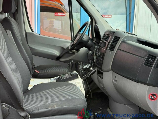 Mercedes-Benz Sprinter 516 Fahrtec RTW Luftfederung Retarder - Kiirabiauto: pilt 5 Mercedes-Benz Sprinter 516 Fahrtec RTW Luftfederung Retarder - Kiirabiauto: pilt 5