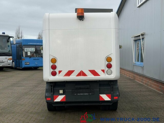 Ravo 540 3 Besensystem Sweeper + Sprühen 50 Km/h - Tänavapühkimismasin: pilt 4 Ravo 540 3 Besensystem Sweeper + Sprühen 50 Km/h - Tänavapühkimismasin: pilt 4