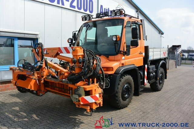 Unimog U 400 4 x 4 Mulag Teleskopausleger + Zapfwelle - Madelveok/ Platvormveok, Kommunaal-/ Erisõiduk: pilt 1 Unimog U 400 4 x 4 Mulag Teleskopausleger + Zapfwelle - Madelveok/ Platvormveok, Kommunaal-/ Erisõiduk: pilt 1