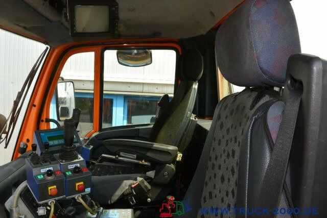 Unimog U 400 4 x 4 Mulag Teleskopausleger + Zapfwelle - Madelveok/ Platvormveok, Kommunaal-/ Erisõiduk: pilt 5 Unimog U 400 4 x 4 Mulag Teleskopausleger + Zapfwelle - Madelveok/ Platvormveok, Kommunaal-/ Erisõiduk: pilt 5