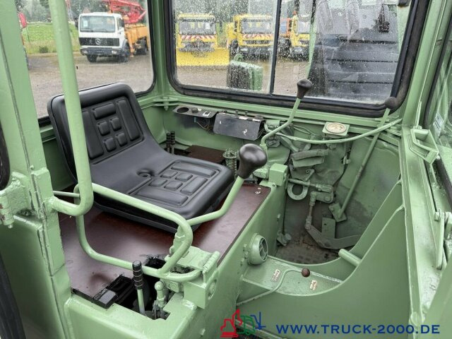 Unimog U427/10 Schaeff Mobilbagger AT 16 NUR 175 TKM - Ratastel ekskavaator: pilt 4 Unimog U427/10 Schaeff Mobilbagger AT 16 NUR 175 TKM - Ratastel ekskavaator: pilt 4