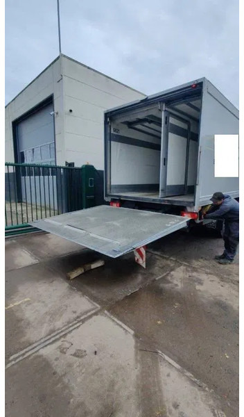 Dhollandia Laadklep / Achtersluitklep 2000 kg MBB / Palfinger / B.A.R. Cargolift - Sabatõstuk: pilt 2 Dhollandia Laadklep / Achtersluitklep 2000 kg MBB / Palfinger / B.A.R. Cargolift - Sabatõstuk: pilt 2