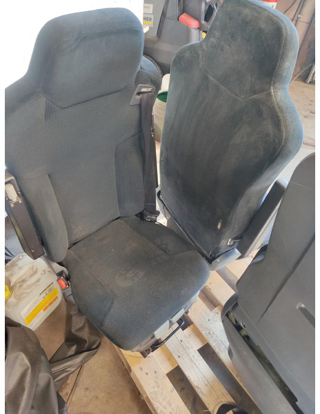 MAN Stoel Zetel MAN TGA / TGS/ TGL / TGX - Iste - Veoauto: pilt 2 MAN Stoel Zetel MAN TGA / TGS/ TGL / TGX - Iste - Veoauto: pilt 2