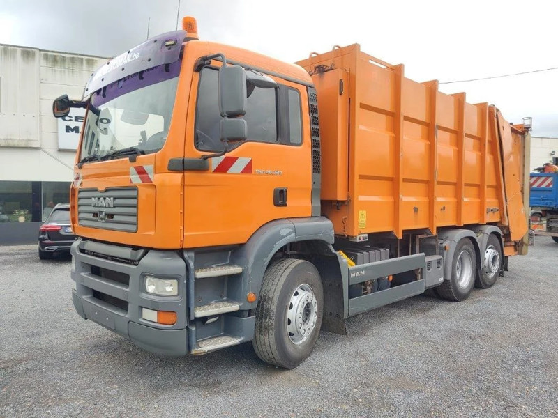 MAN TGA 26.320 6x2 garbage truck ZOELLER - Prügiauto: pilt 1 MAN TGA 26.320 6x2 garbage truck ZOELLER - Prügiauto: pilt 1