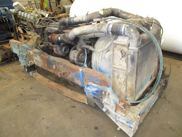 Cummins L10-325 - Mootor - Veoauto: pilt 3 Cummins L10-325 - Mootor - Veoauto: pilt 3