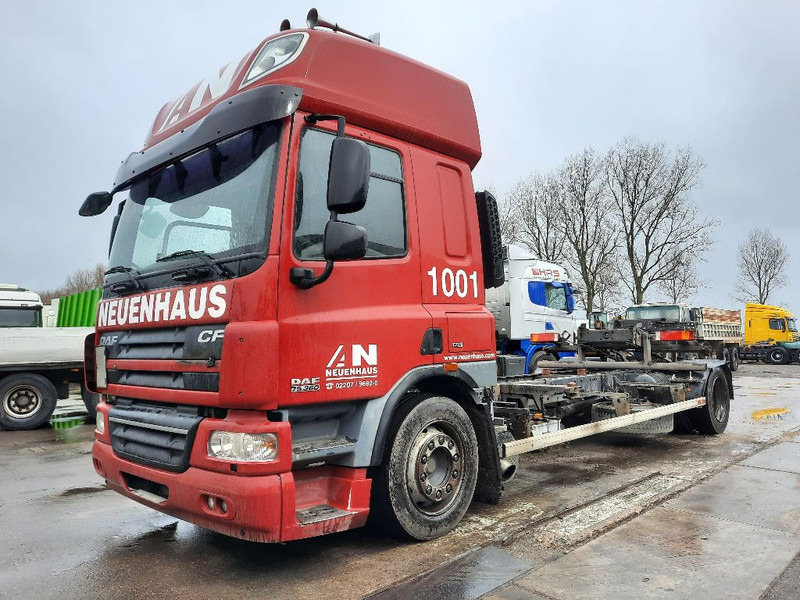 DAF CF75.360 MANUAL GEARBOX - Konteinerveduk/ Tõstukiga veoauto: pilt 1 DAF CF75.360 MANUAL GEARBOX - Konteinerveduk/ Tõstukiga veoauto: pilt 1