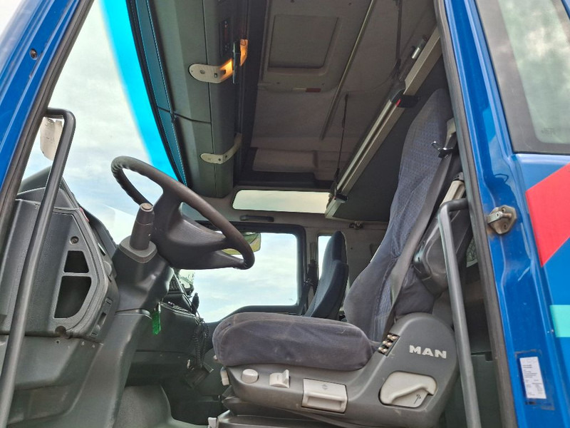 MAN TGA 26.390 6X2 - Kabiinišassiiga veoauto: pilt 3 MAN TGA 26.390 6X2 - Kabiinišassiiga veoauto: pilt 3