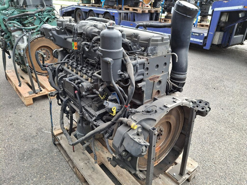 PACCAR PR228S2 (310HP) - Mootor: pilt 4 PACCAR PR228S2 (310HP) - Mootor: pilt 4