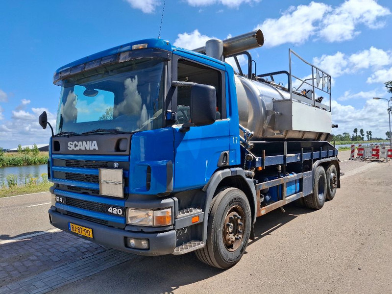 Scania P114 GB6X2*4 NA 90190 - Vaakumveok: pilt 2 Scania P114 GB6X2*4 NA 90190 - Vaakumveok: pilt 2