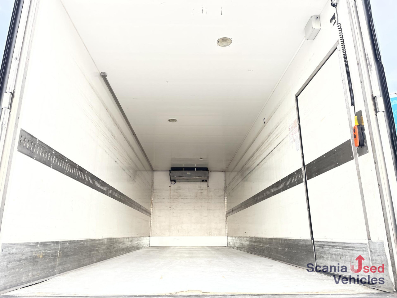 SCANIA P 250 B4x2LA FRIGO -27 TAIL LIFT 1.5T 815X251X244C - Külmutiga veoauto: pilt 3 SCANIA P 250 B4x2LA FRIGO -27 TAIL LIFT 1.5T 815X251X244C - Külmutiga veoauto: pilt 3