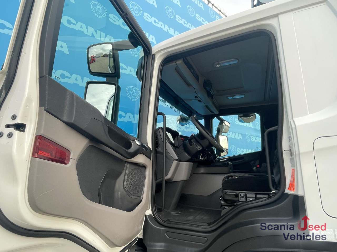 SCANIA P 250 B4x2LA FRIGO -27 TAIL LIFT 1.5T 815X251X244C - Külmutiga veoauto: pilt 5 SCANIA P 250 B4x2LA FRIGO -27 TAIL LIFT 1.5T 815X251X244C - Külmutiga veoauto: pilt 5