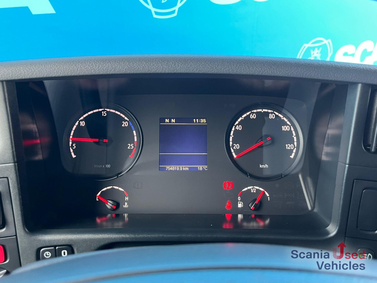 SCANIA P 280 DB4x2MNA TAILLIFT 2T BOX 750x249x230cm - Kasti veoauto: pilt 3 SCANIA P 280 DB4x2MNA TAILLIFT 2T BOX 750x249x230cm - Kasti veoauto: pilt 3