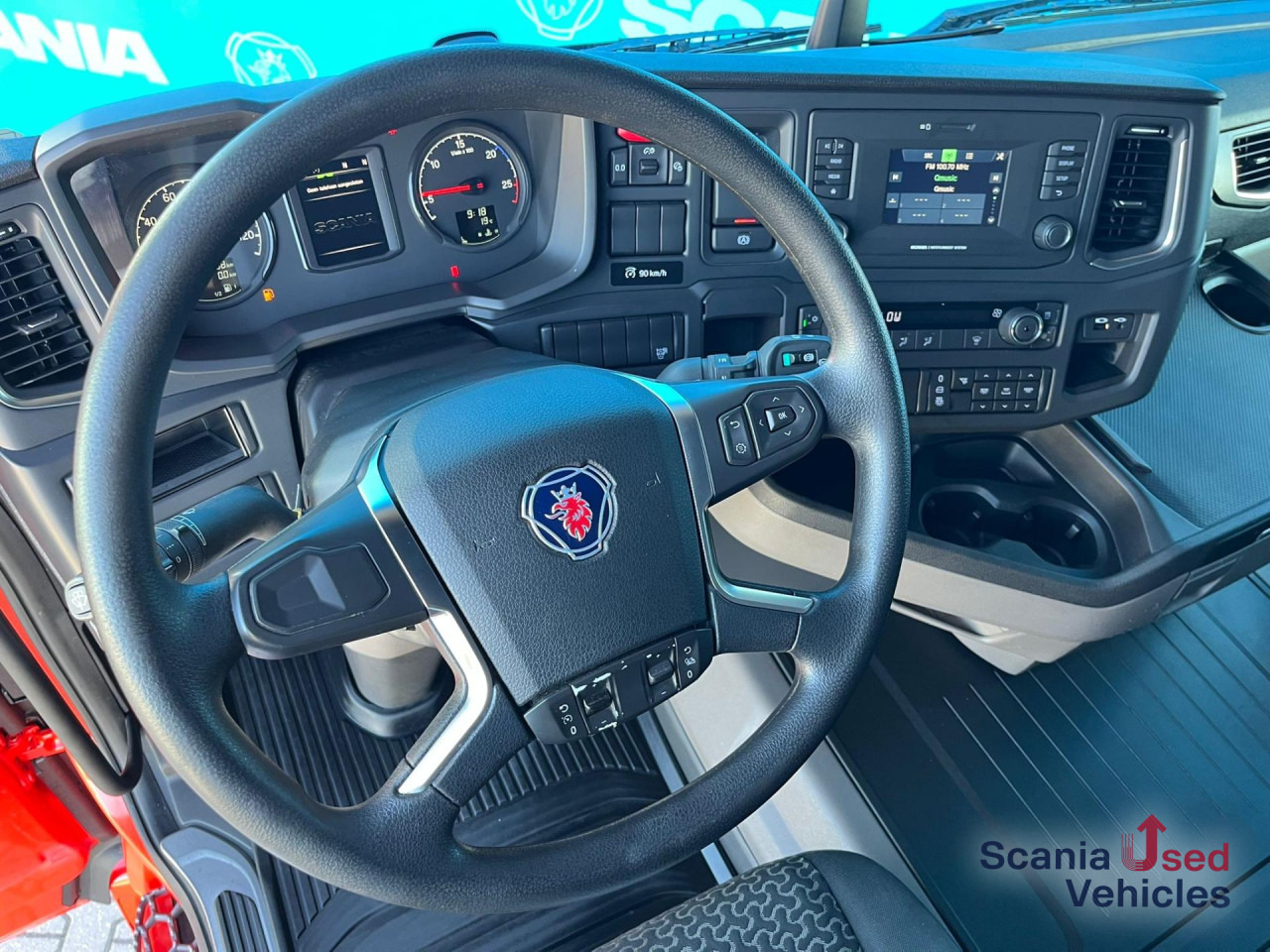 SCANIA R 450 A4x2NA RETARDER 8T DIFF-L HYDRO LOW MILEAGE - Sadulveok: pilt 4 SCANIA R 450 A4x2NA RETARDER 8T DIFF-L HYDRO LOW MILEAGE - Sadulveok: pilt 4