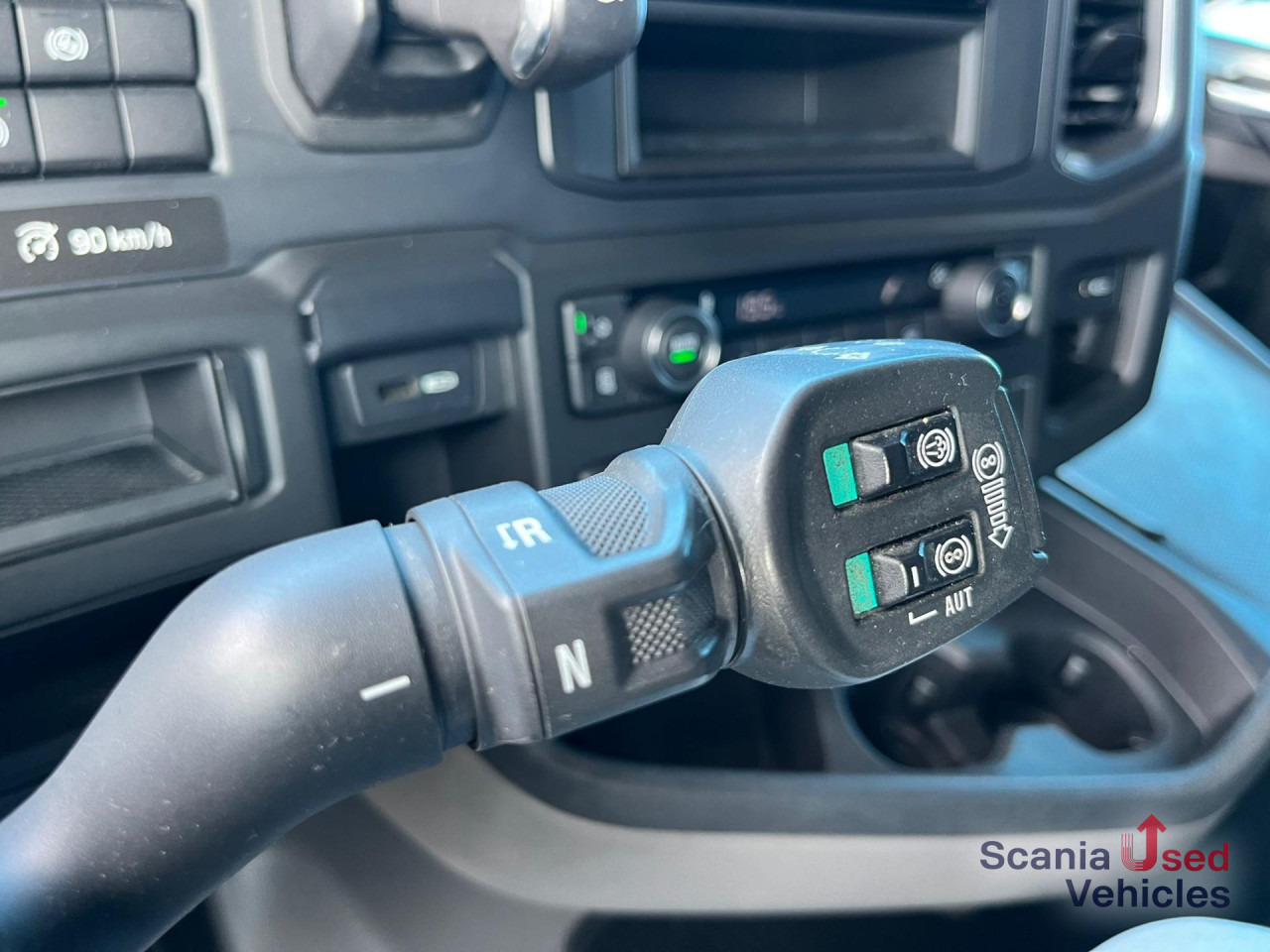 SCANIA R 450 A4x2NA RETARDER DIFF-L PARK COOL - Sadulveok: pilt 4 SCANIA R 450 A4x2NA RETARDER DIFF-L PARK COOL - Sadulveok: pilt 4