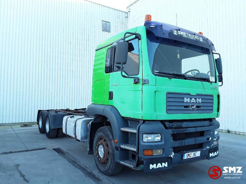 MAN TGA 33.430 problem boite/gearbox - Kabiinišassiiga veoauto: pilt 1 MAN TGA 33.430 problem boite/gearbox - Kabiinišassiiga veoauto: pilt 1
