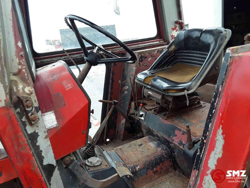 Traktor Massey Ferguson 560: pilt 6