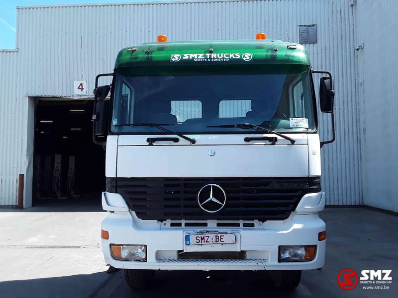 Mercedes-Benz Actros 1831 manual lames airco - Konteinerveduk/ Tõstukiga veoauto: pilt 2 Mercedes-Benz Actros 1831 manual lames airco - Konteinerveduk/ Tõstukiga veoauto: pilt 2