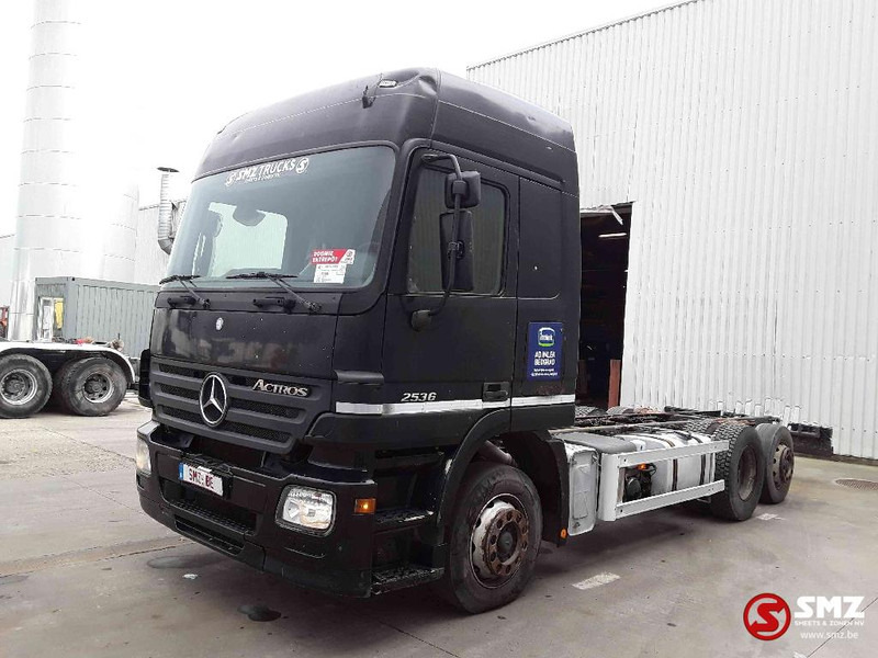 Mercedes-Benz Actros 2536 - Kabiinišassiiga veoauto: pilt 3 Mercedes-Benz Actros 2536 - Kabiinišassiiga veoauto: pilt 3