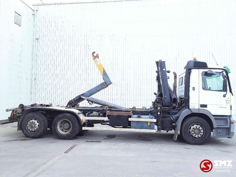 Mercedes-Benz Actros 2544 hiab 102.2 remote hook retarder - Konteinerveduk/ Tõstukiga veoauto, Kraanaga veoauto: pilt 4 Mercedes-Benz Actros 2544 hiab 102.2 remote hook retarder - Konteinerveduk/ Tõstukiga veoauto, Kraanaga veoauto: pilt 4